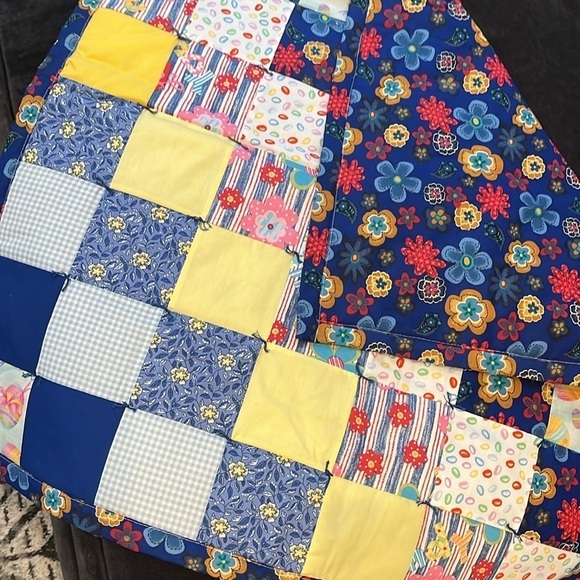 Handmade Prayer Quilt Made by Nuns Floral Easter Prints 33” x 33” Lap Blanket - Picture 5 of 9